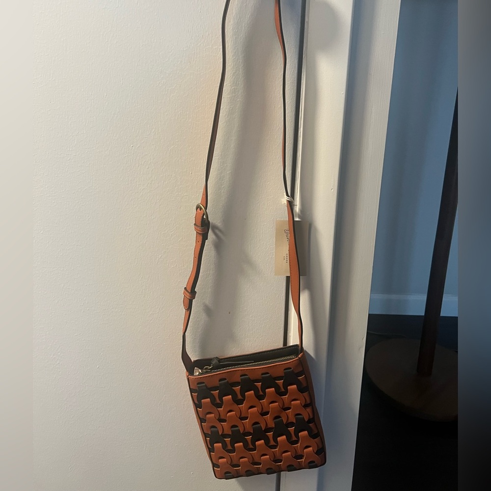 Universal Thread Black and Brown Crossbody Bag
